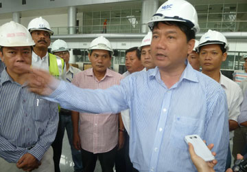 Bộ trưởng Đinh La Thăng nhận thêm chức mới